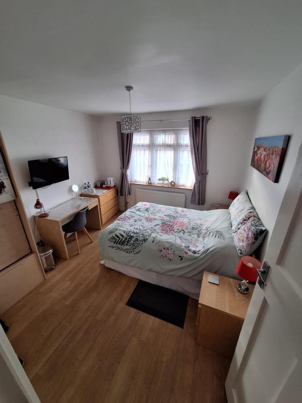 Harrow B & B Eksteriør billede