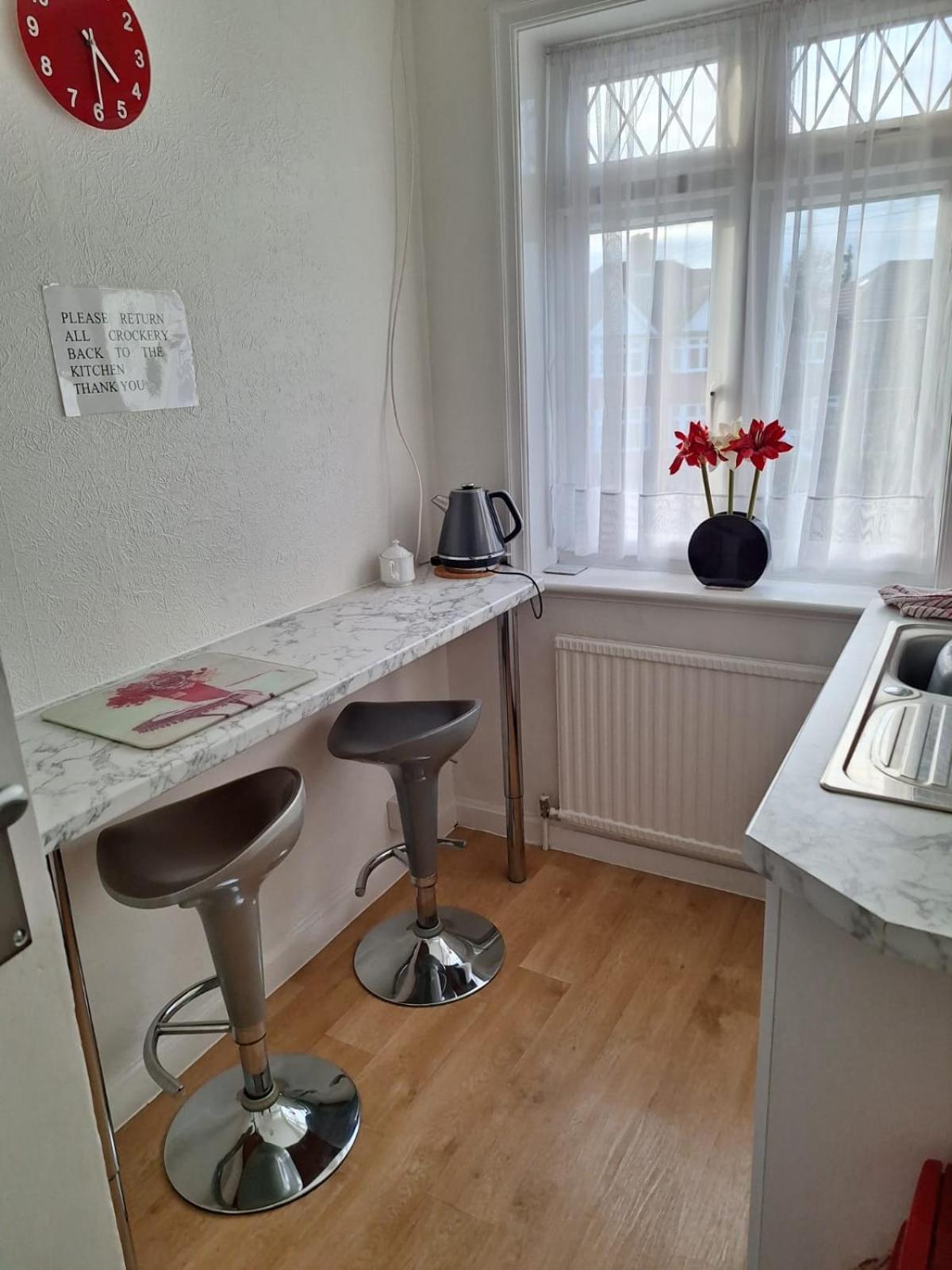 Harrow B & B Eksteriør billede